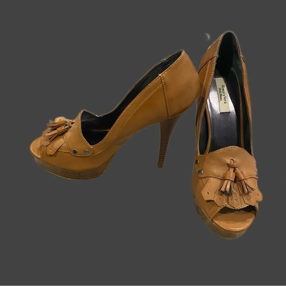 Simply Vera, Vera Wang women’s size 8.5 M heels